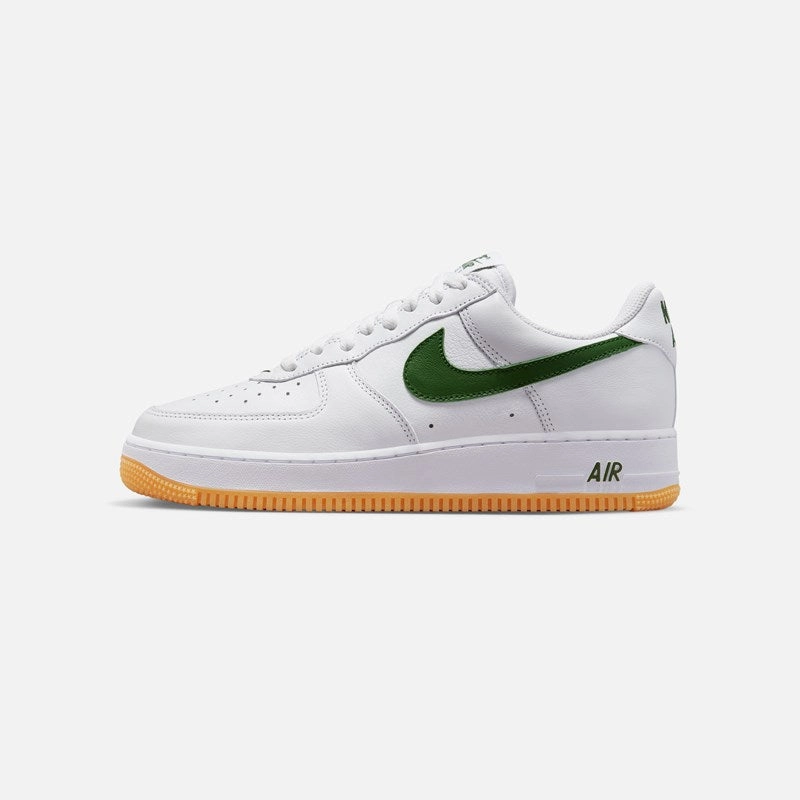 NIKE - Air Force 1 Low Retro QS - White/Forest Green Gum - Unisex [FD7039 101] anti - blister running shoes