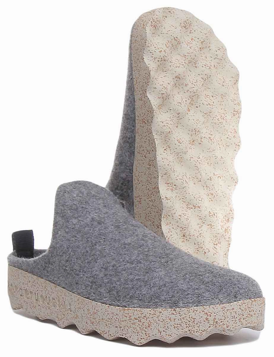 As Portuguesas Come In Grey Comfort Glide