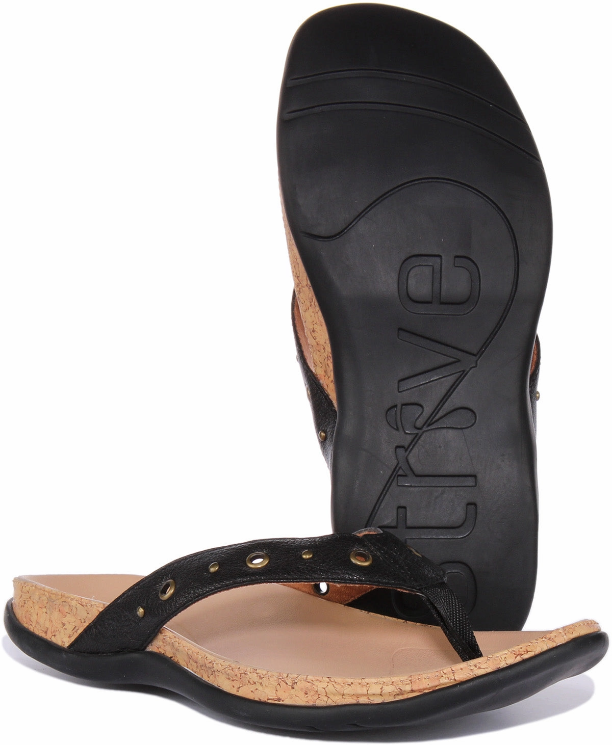 Bold Comfort Edge Strive Saria In Black For Women