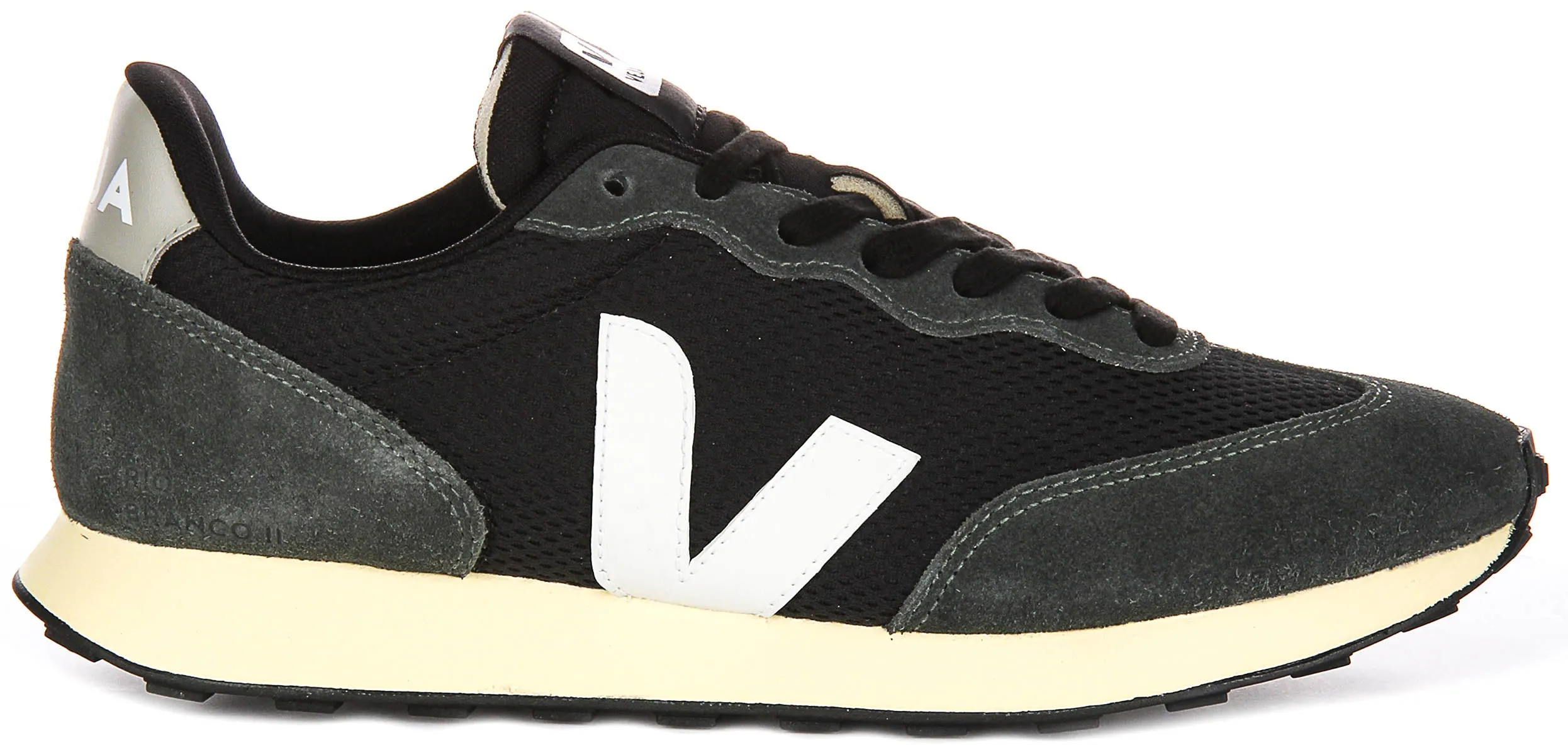 Breathable Design Veja Rio Branco II In Black White For Men