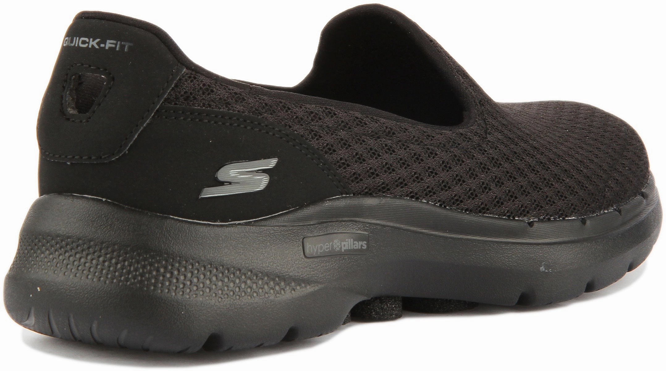 City Motion Skechers Go Walk 6 Trainers In Black For Women