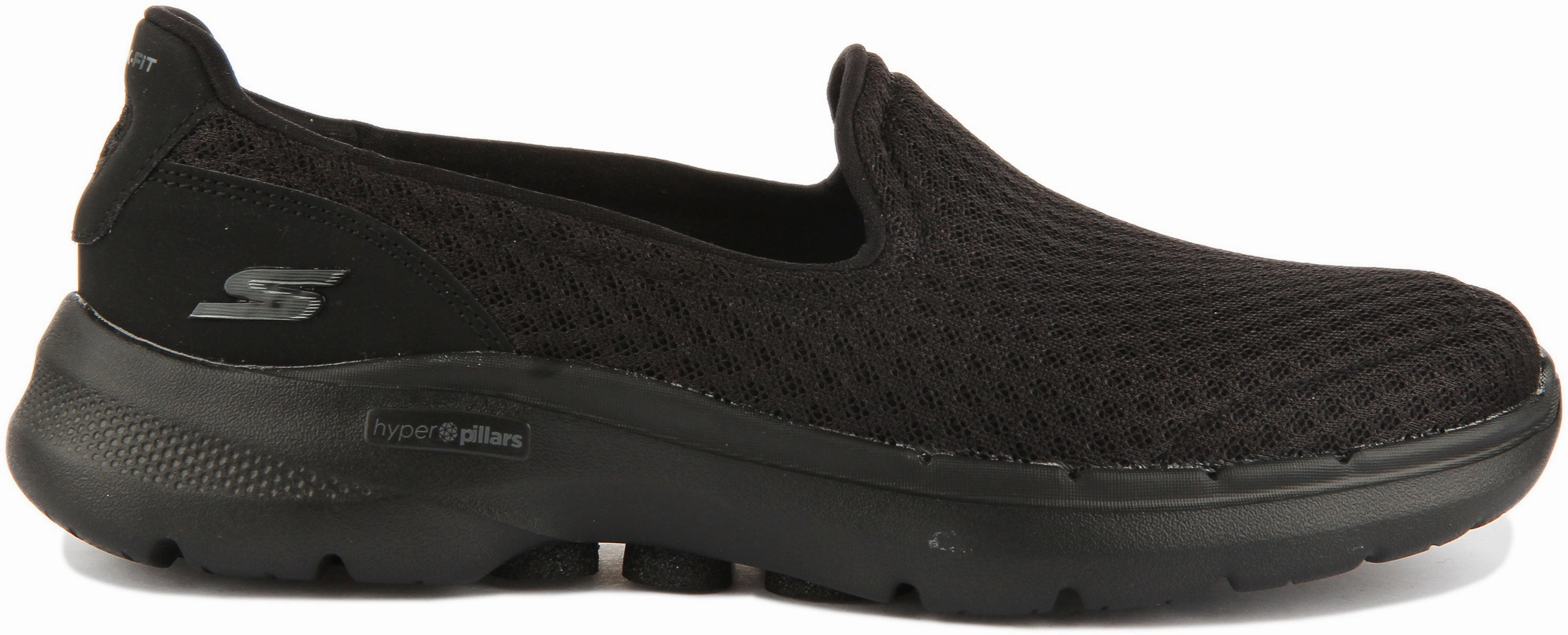 City Motion Skechers Go Walk 6 Trainers In Black For Women