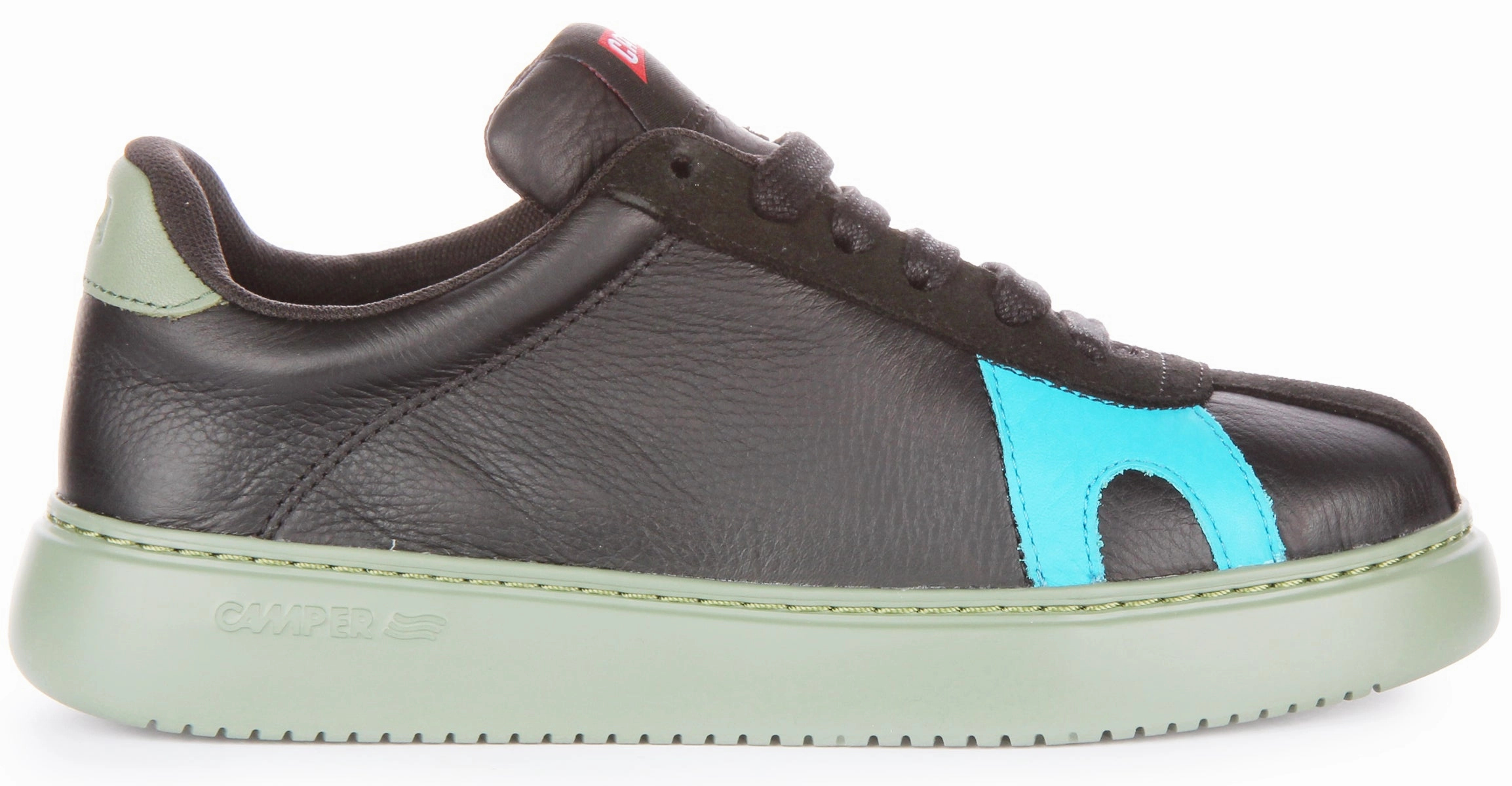 Clean Cut Camper Twins In Black