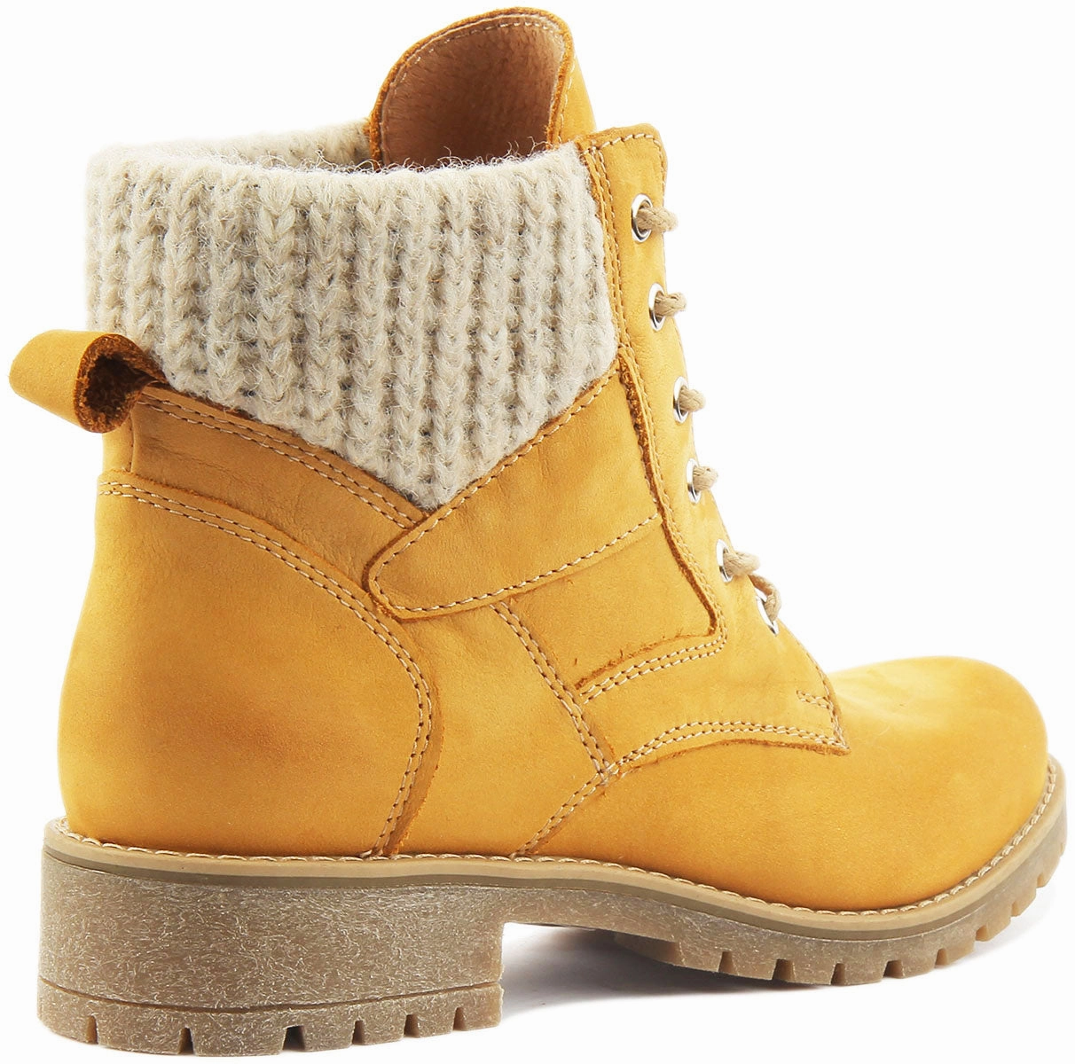 Day Trek Justin Reess England Sophia In Mustard
