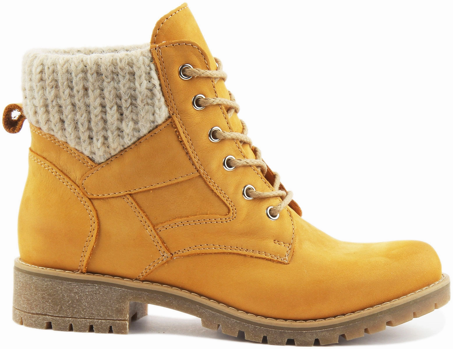Day Trek Justin Reess England Sophia In Mustard