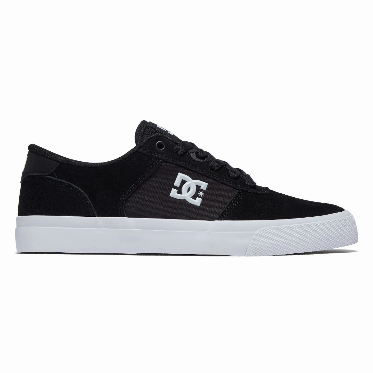 DC Teknic Shoes - Black/White Skate Ready Performance