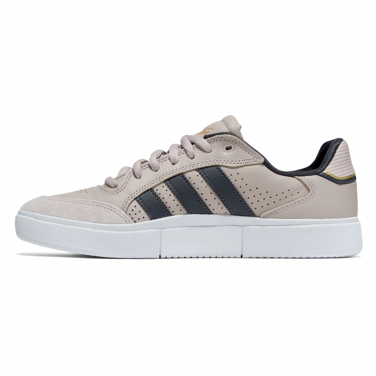 Deep Tread Adidas Tyshawn Low Shoes - Wonder Taupe/Carbon/Gold Metallic