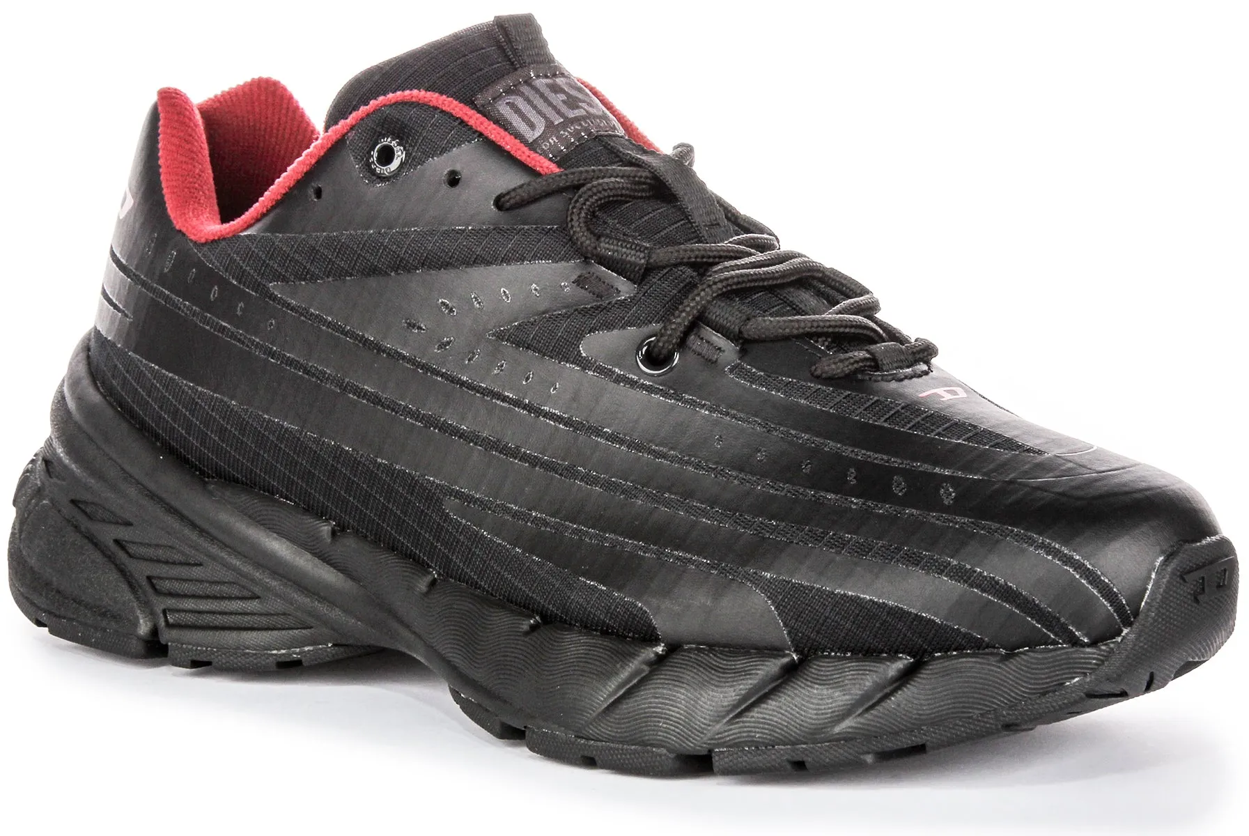 Designed to reduce strain in high-pressure zones Foot Shape Diesel D Airspeed Low In Black For Men