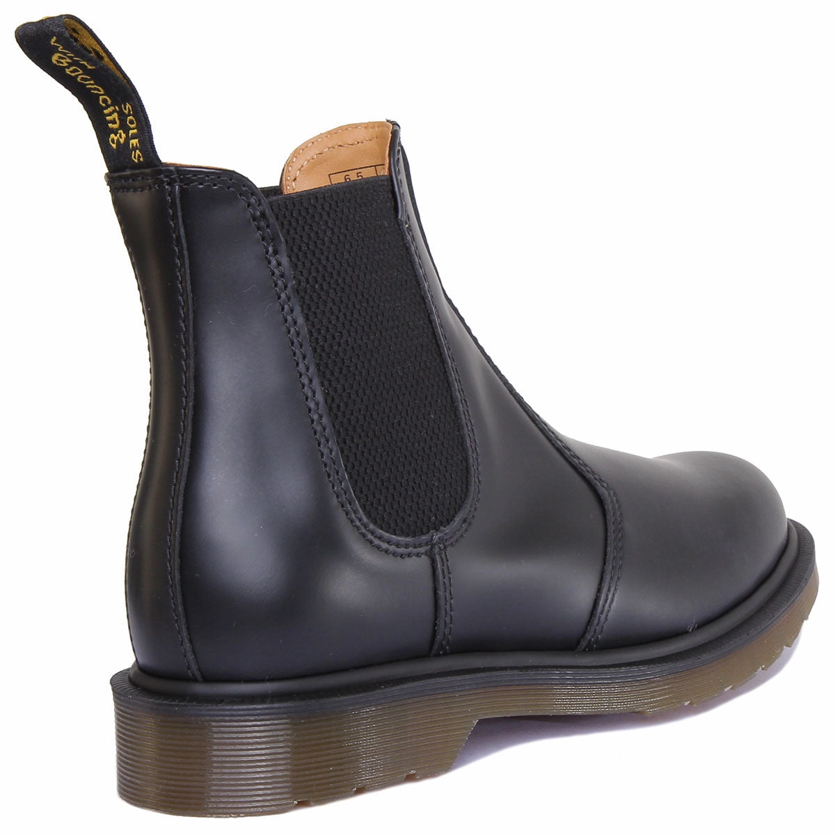 Dr Martens 2976 Chelsea Boots In Black Trekking Sandals