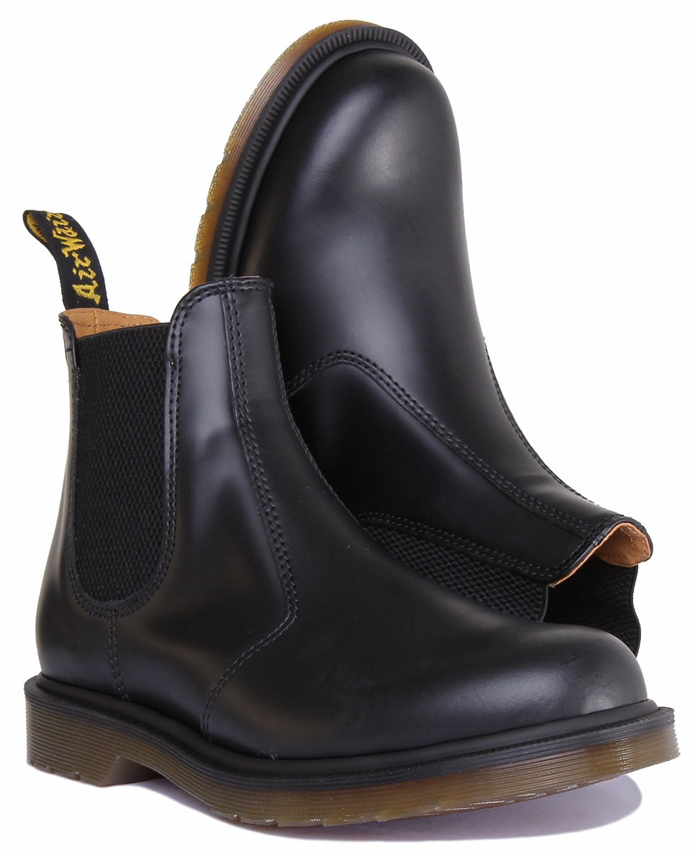 Dr Martens 2976 Chelsea Boots In Black Trekking Sandals
