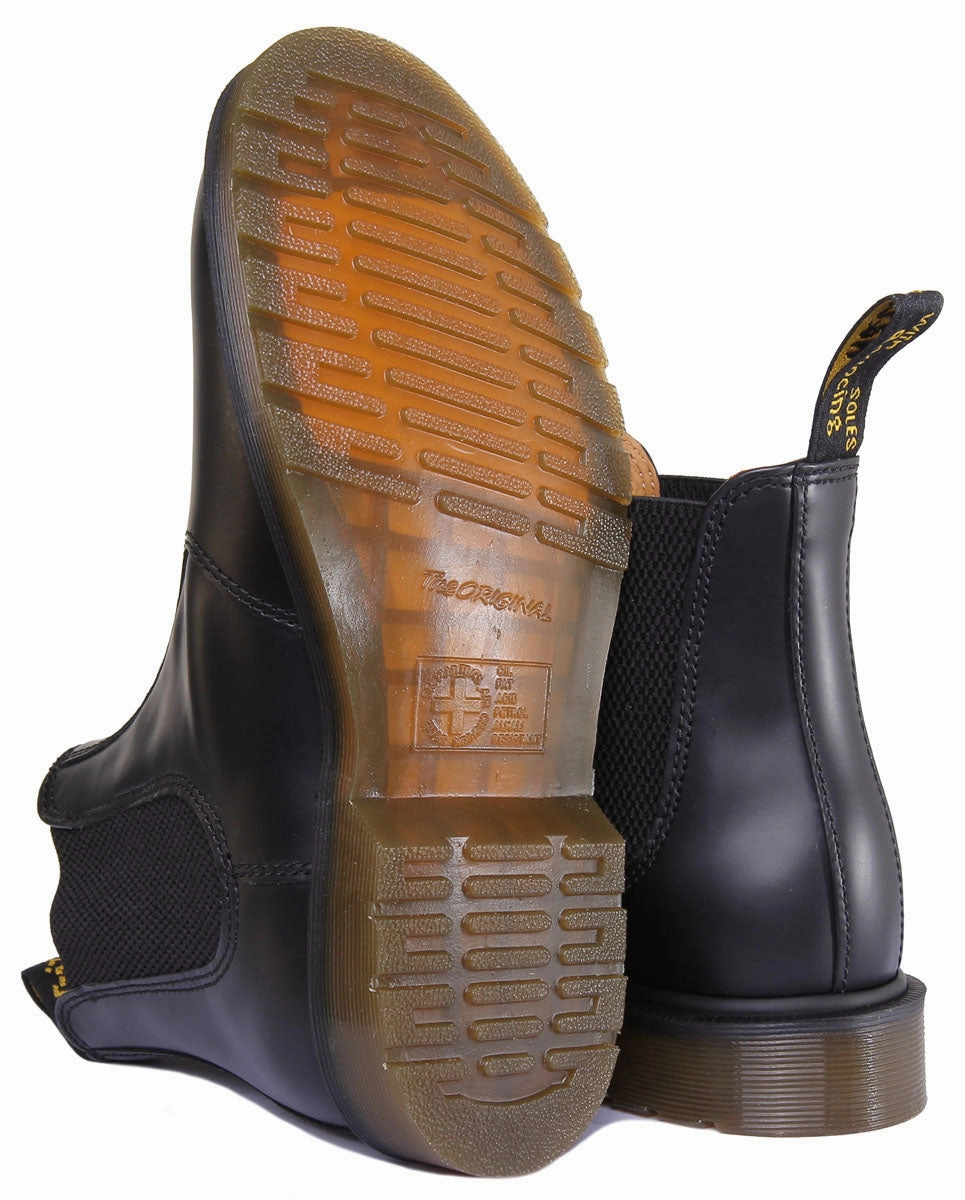 Dr Martens 2976 Chelsea Boots In Black Trekking Sandals