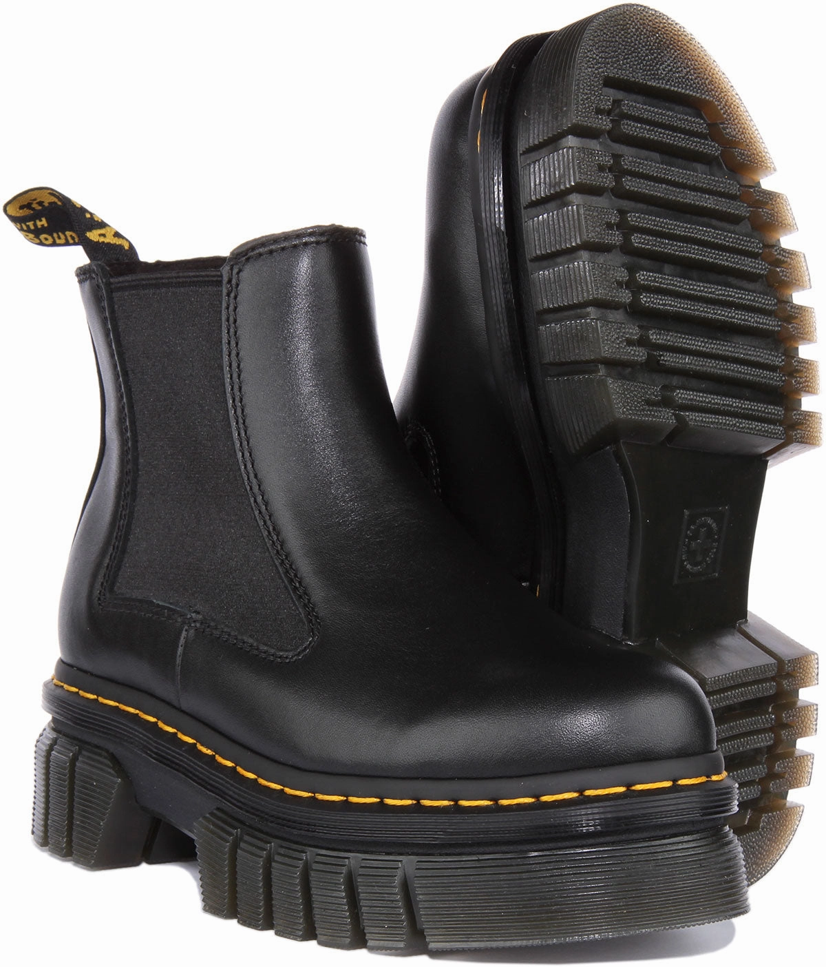 Dr Martens Audrich Chelsea In Black Flexible