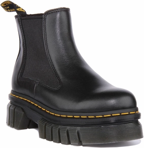 Long Hike Support Tread Pattern Dr Martens Audrich Chelsea In Black