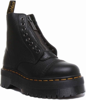 Dr Martens Sinclair In Black Mountain Support Outdoor Climb