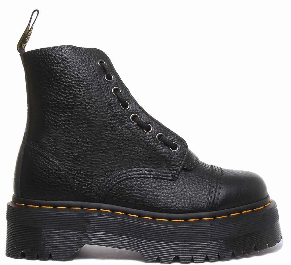 Dr Martens Sinclair In Black Trail Ease