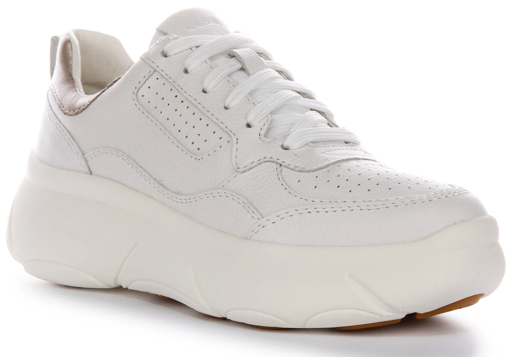 Pro Athlete Geox D Nebula 2.0 XB Trainers In White For Women