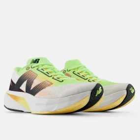 NEW BALANCE WFCXLA4 FuelCell Rebel v4 Women (LF MG) Performance Mode Foot Arch