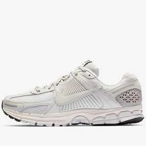 NIKE - Zoom Vomero 5 - Vast Grey/Sail - Unisex [BV1358 001] grip - enhancement - technology shoes
