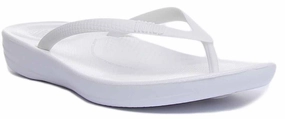 Outdoor Picnic Style Outdoor Leisure Fitflop Iqushion In White For Women