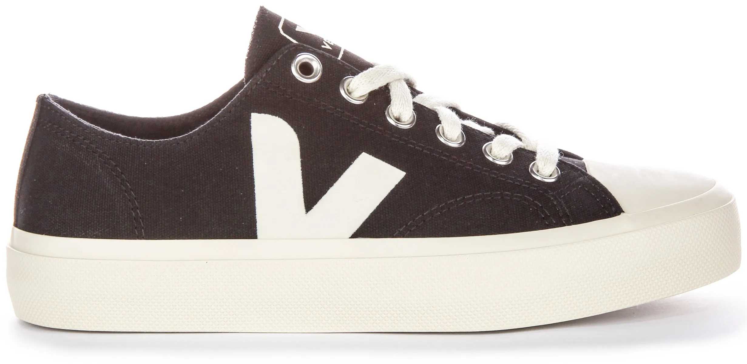 Foot Comfort Veja Wata Ii Low In Black For Men
