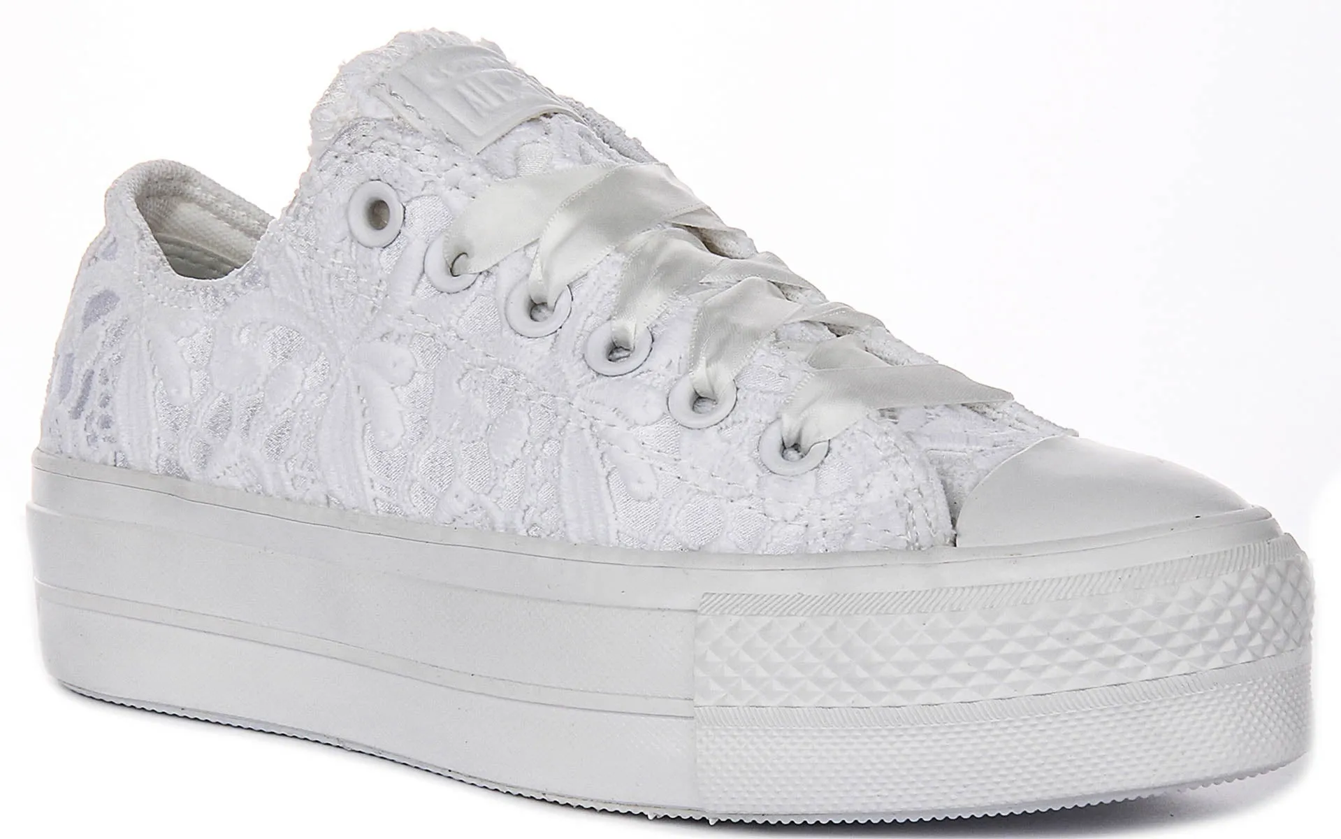 Converse Chuck Taylor All Star Crochet A15005C In White For Women Flower Jog