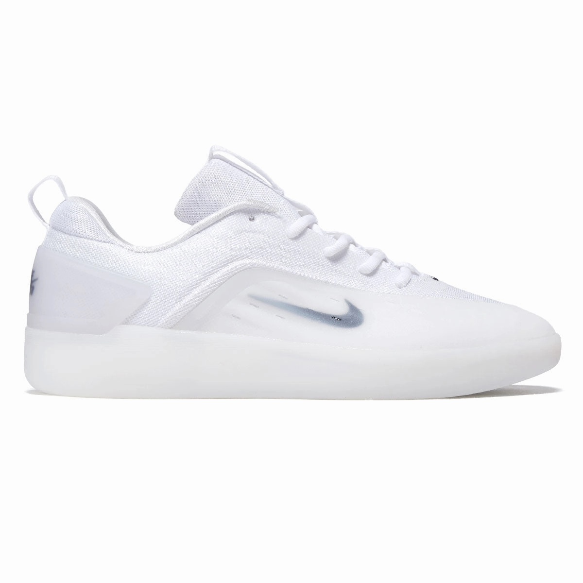 Flexible Ride Nike SB Zoom Nyjah 4 Shoes - White/Black/White/Black