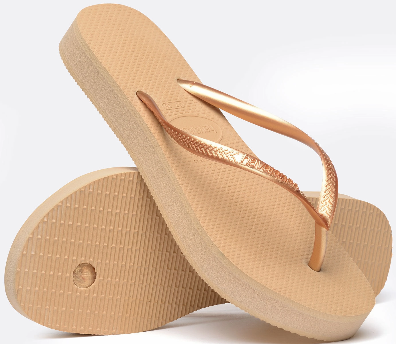 Havaianas Slim Flatform In Gold For Unisex Enhanced comfort