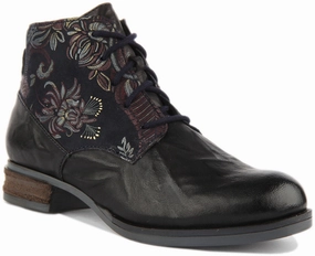 wet conditions Josef Seibel Sanja 10 In Navy For Women