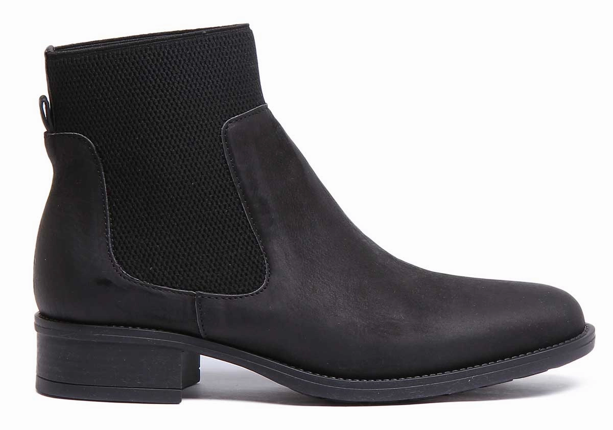 Justin Reess England Sabri In Black Outdoor Motion Gear