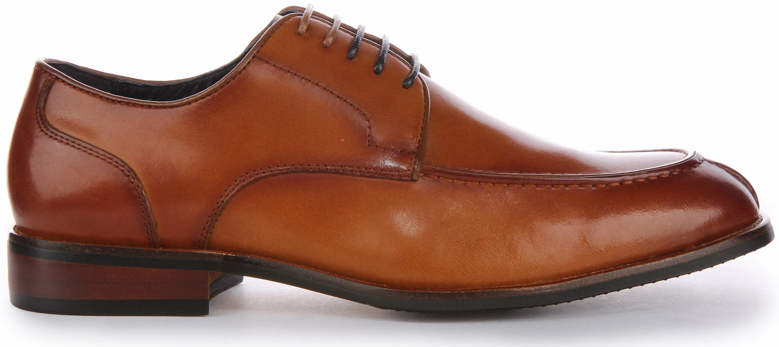 Justinreess England Ash In Tan For Men Travel Style