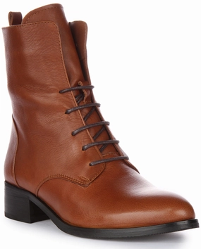 Mud Terrain Adventure Path Justinreess England Clair In Tan For Women