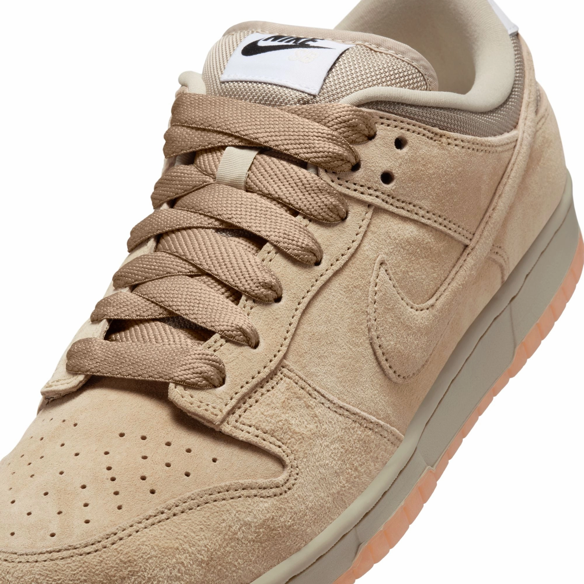 Light Foot Nike SB Dunk Low Pro B Parachute Beige Sale