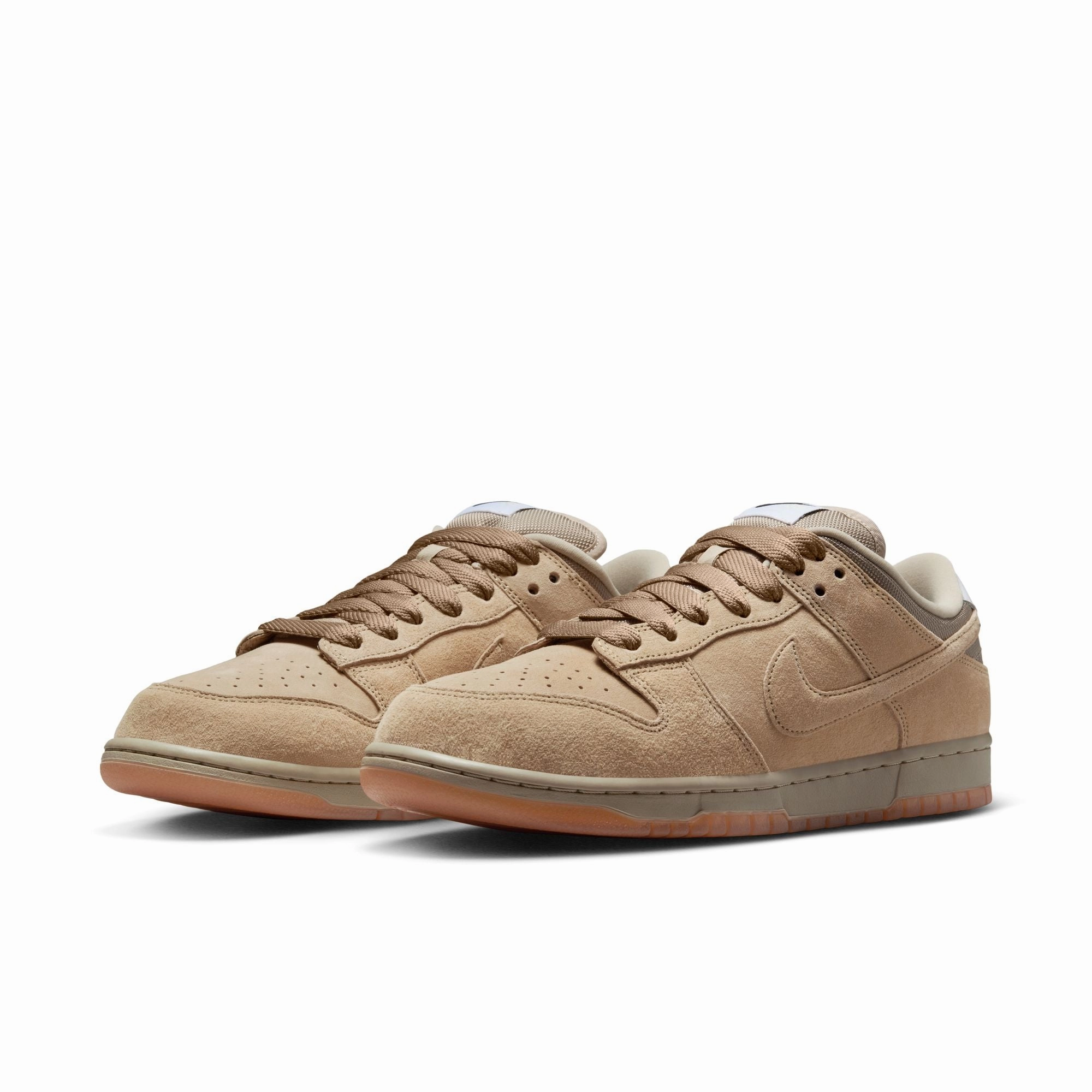 Light Foot Nike SB Dunk Low Pro B Parachute Beige Sale