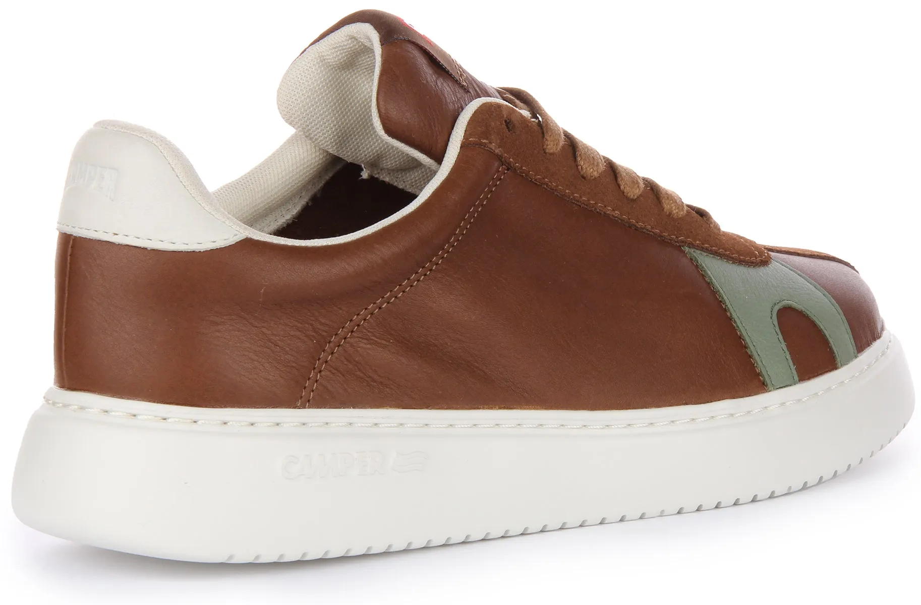 Lightweight Camper Twins In Brown