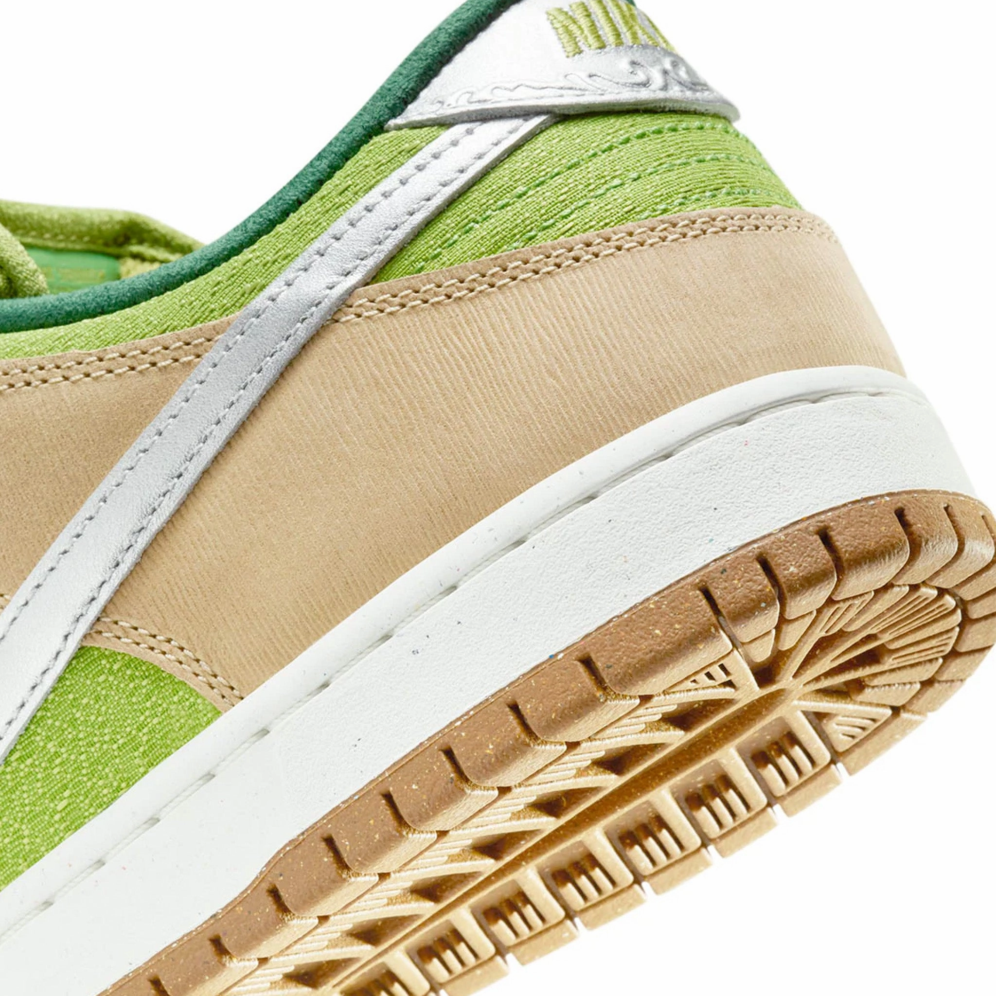 Matte Finish Nike SB Dunk Low Pro Shoes Escargot Sale