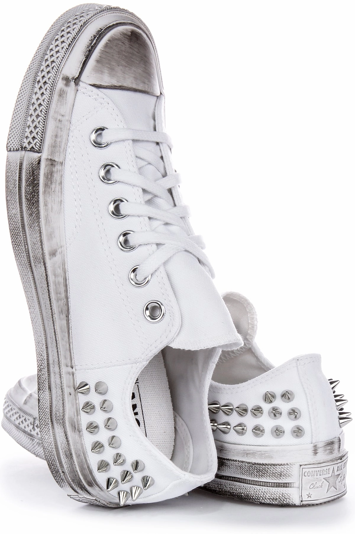 Modern Urban Converse Chuck 70s Vintage Studd A07208C In White Silver