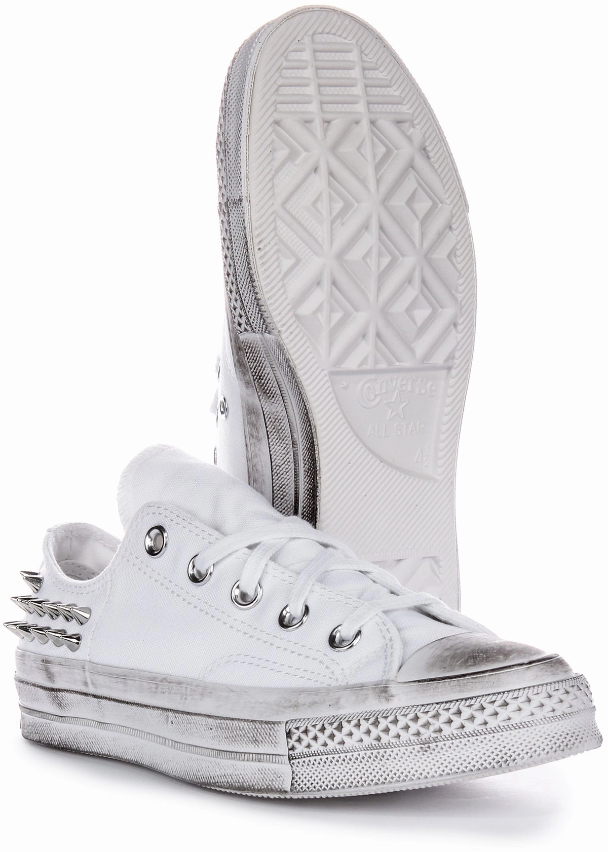 Modern Urban Converse Chuck 70s Vintage Studd A07208C In White Silver