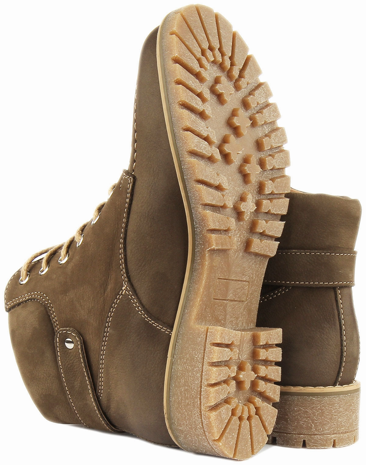 Mountain Shield Justin Reess England Emma In Olive