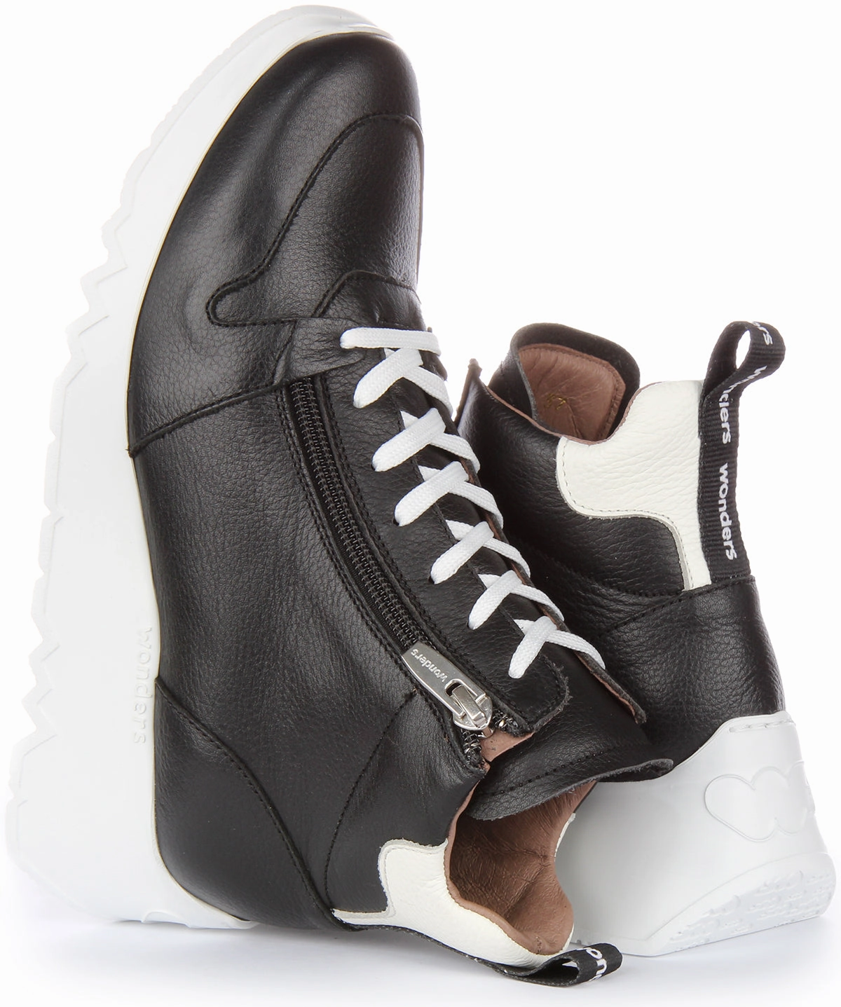 Mountaineering Boots Wonders Yoko Lace High Top In Black White For Women