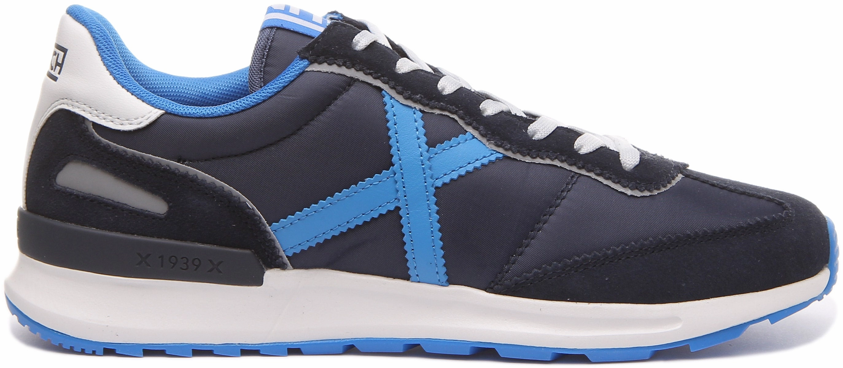 Munich Dynamo 29 In Navy Blue For Men Impact Ready