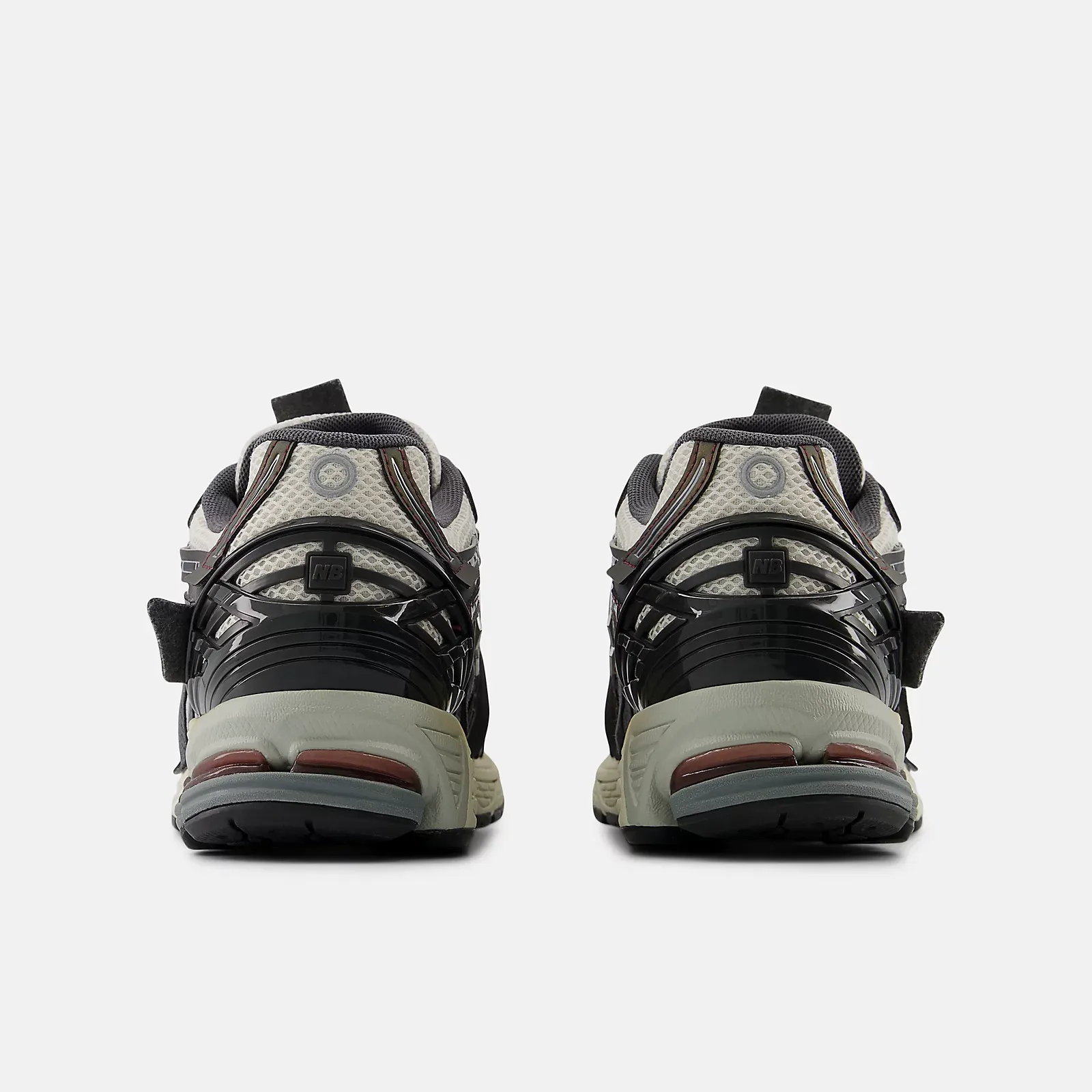 NEW BALANCE 1906A U1906ANA Classic Crimson Sea Salt Black Cement Unisex (LF) Sleek Design