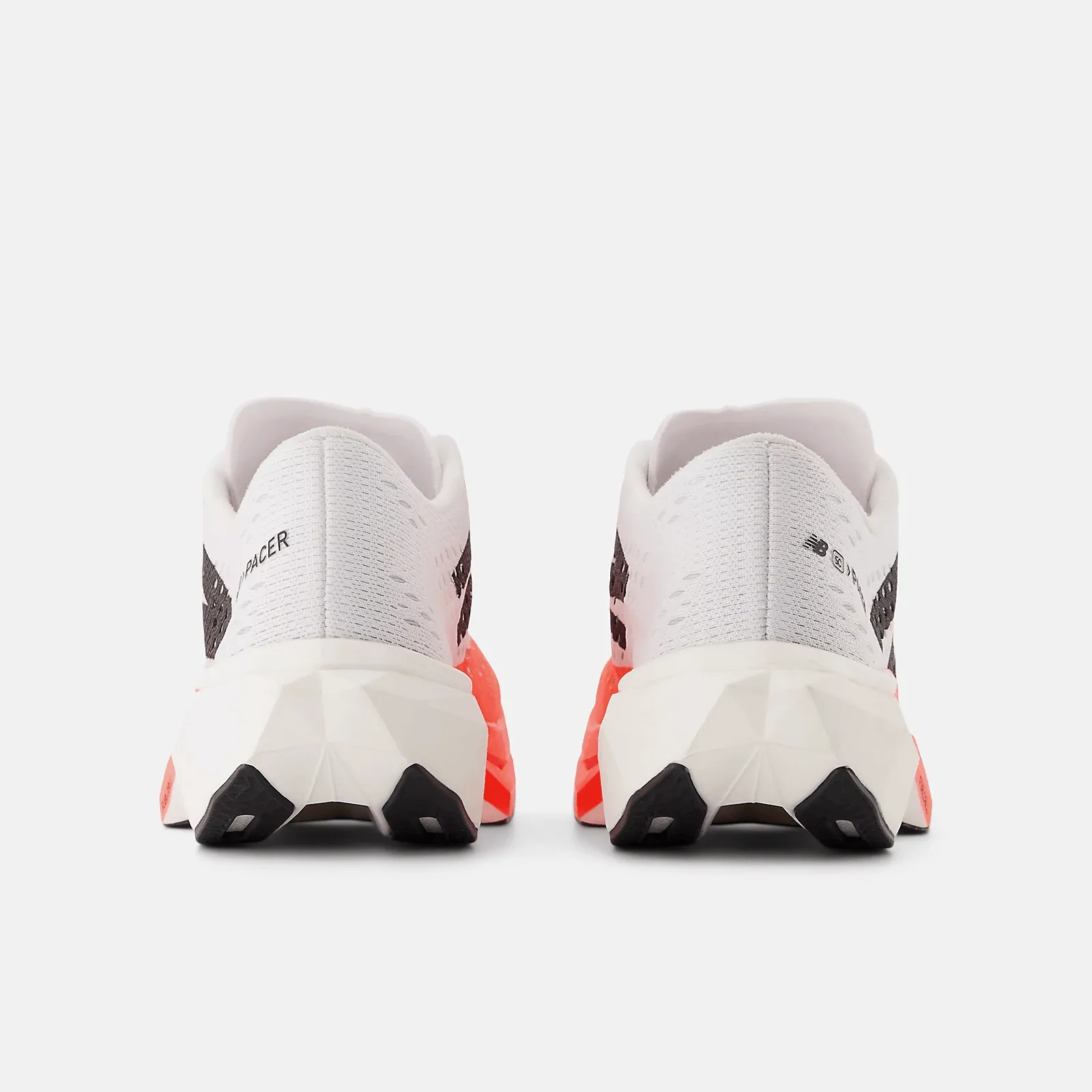 NEW BALANCE - FuelCell SuperComp Pacer V2 - Urgent Red - Women's [WFCRRCU2] Structured