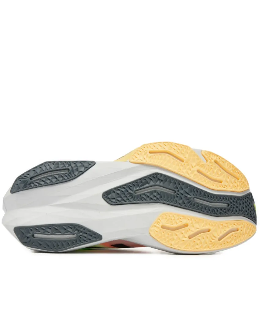 NEW BALANCE MFCXLL4 Fuelcell Rebel v4 Men (LF MG) Flex support