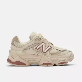 NEW BALANCE PV9060GC Kids (LF) Responsive cushioning Structured sole