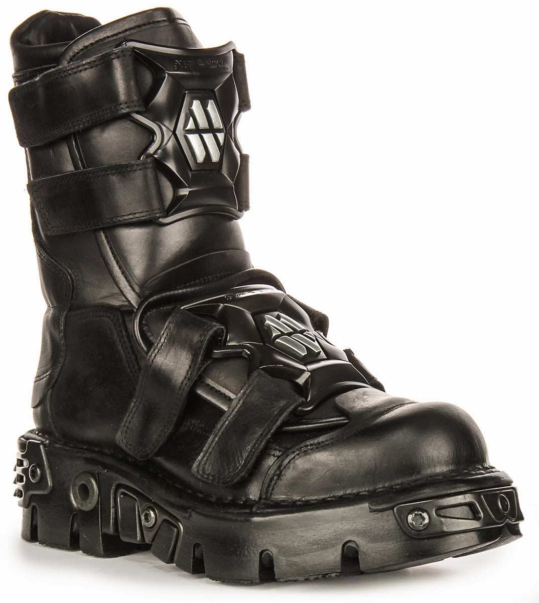 Newrock 422 Reactor In Black | 90 Predator Boot Hiker Lifestyle