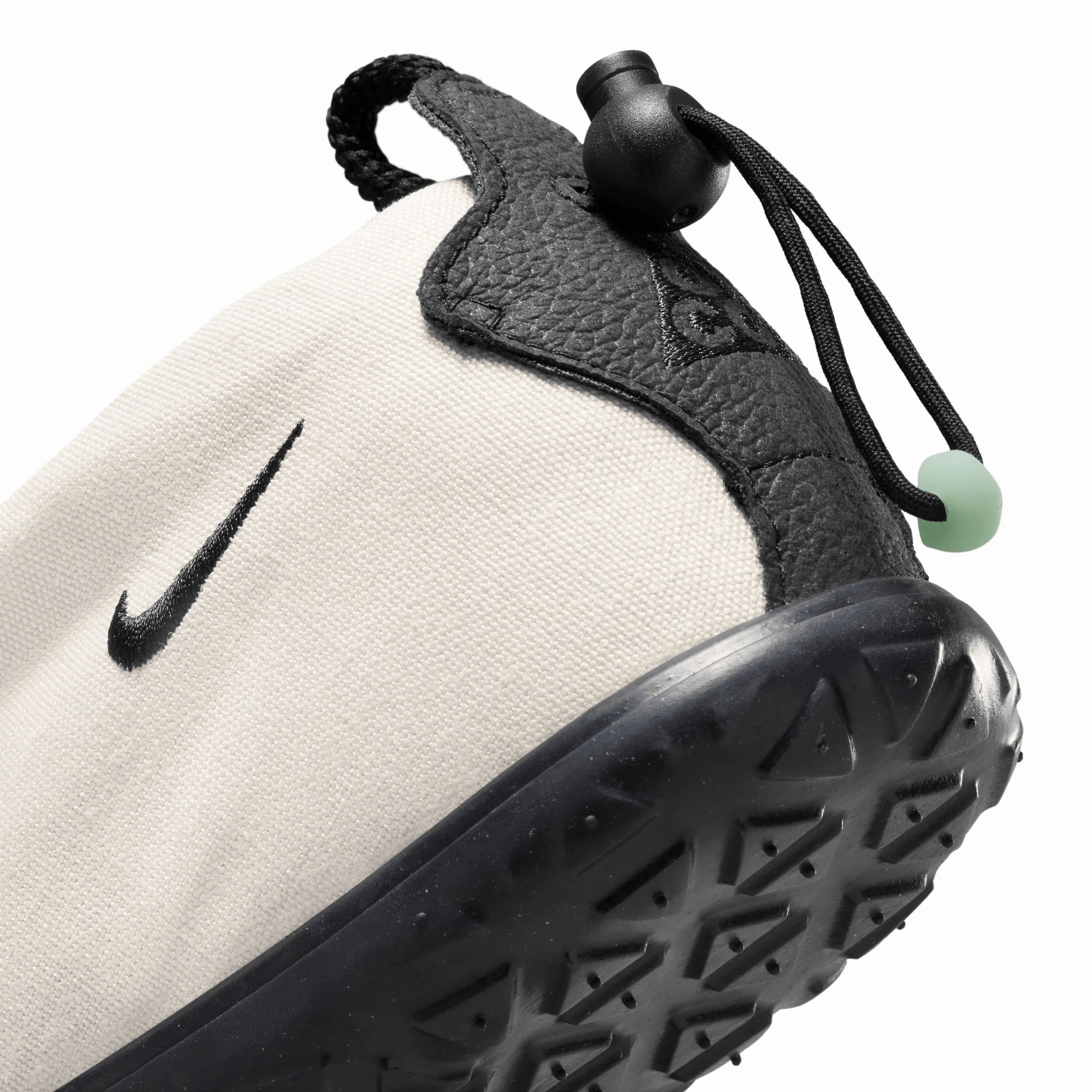 NIKE - ACG MOC - Summit White/Black - Men's [DZ3407 100] Agility Training