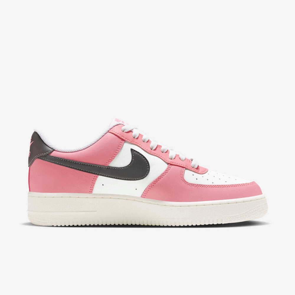 NIKE - Air Force 1 07 - Coral Chalk/Ash - Unisex [FQ6850 621] medial support