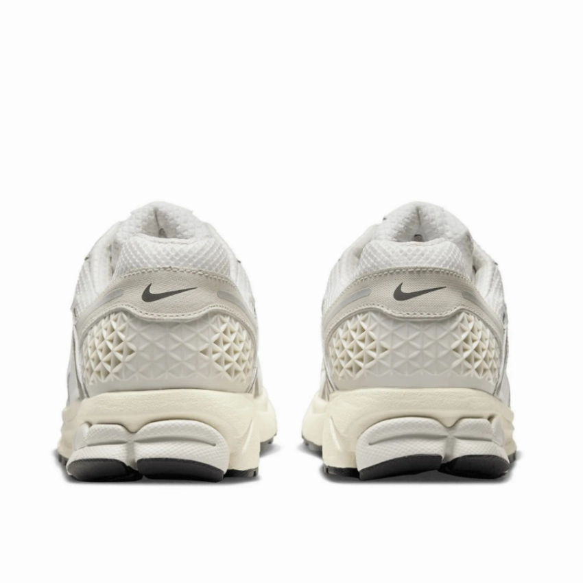 NIKE - Zoom Vomero 5 - Platinum Tint  - Unisex [HF0731 007] Enhanced Air Circulation System
