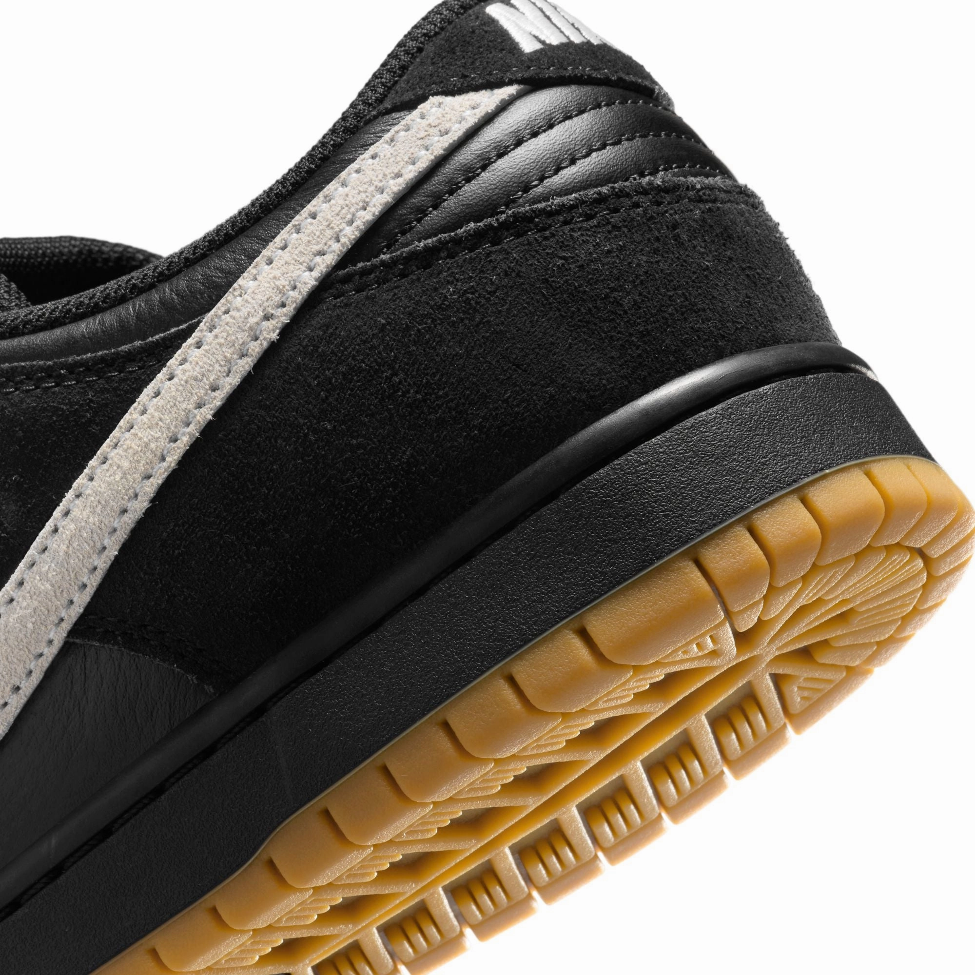 Nike SB Dunk Low Pro Black / White / Black Ground Feel