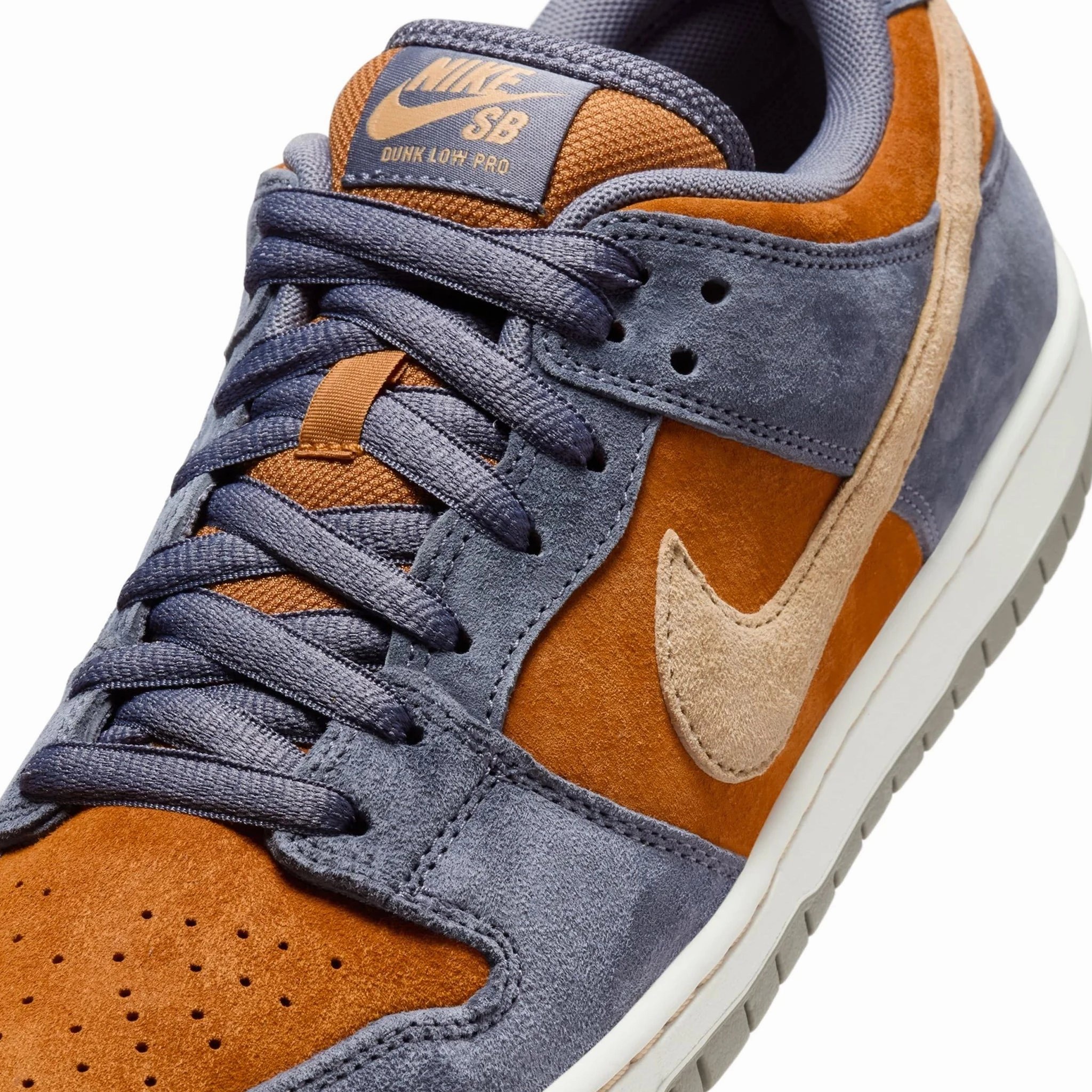 Nike SB Dunk Low Pro Light Carbon/Sesame/Monarch Sale Enhanced Grip Shoes